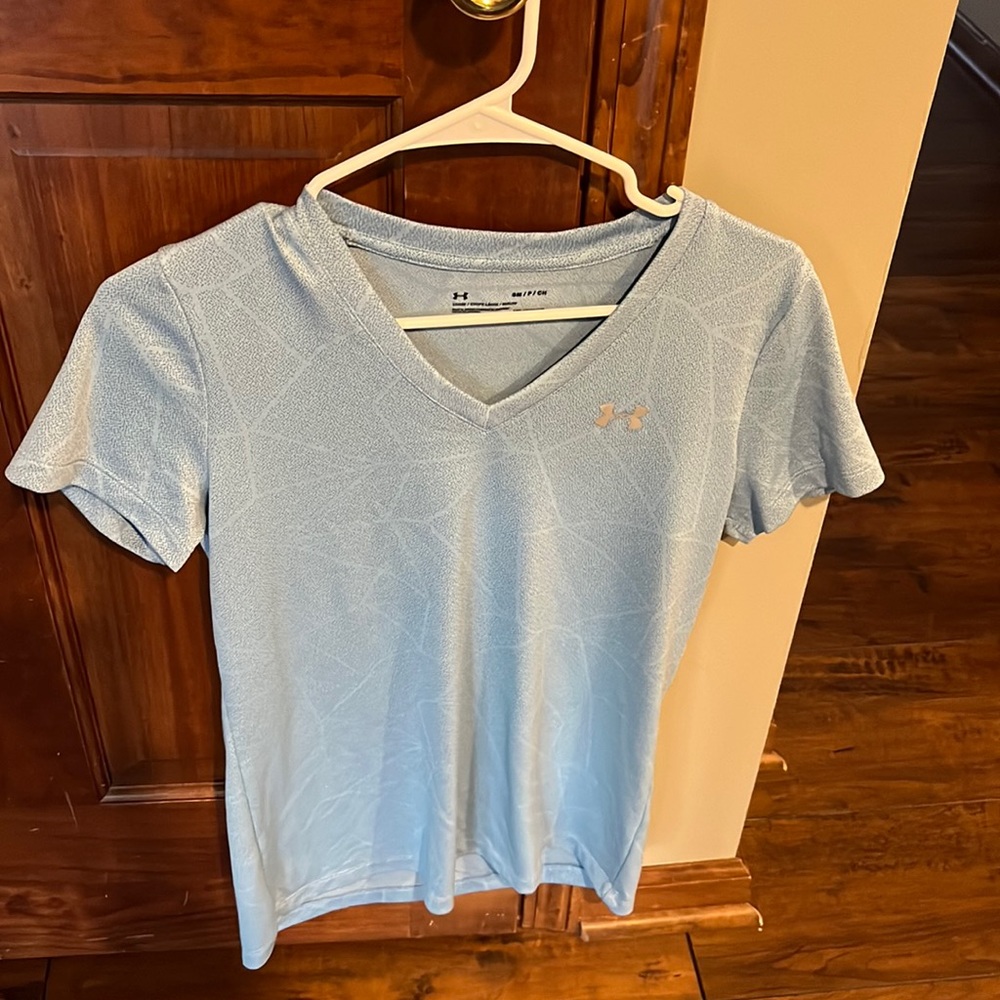 Under Armour Women’s t-shirt